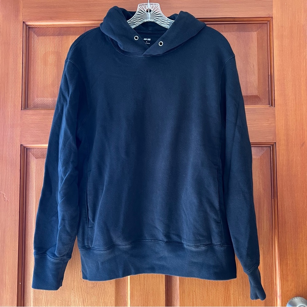 Uniqlo Sweater Pullover Hoodie